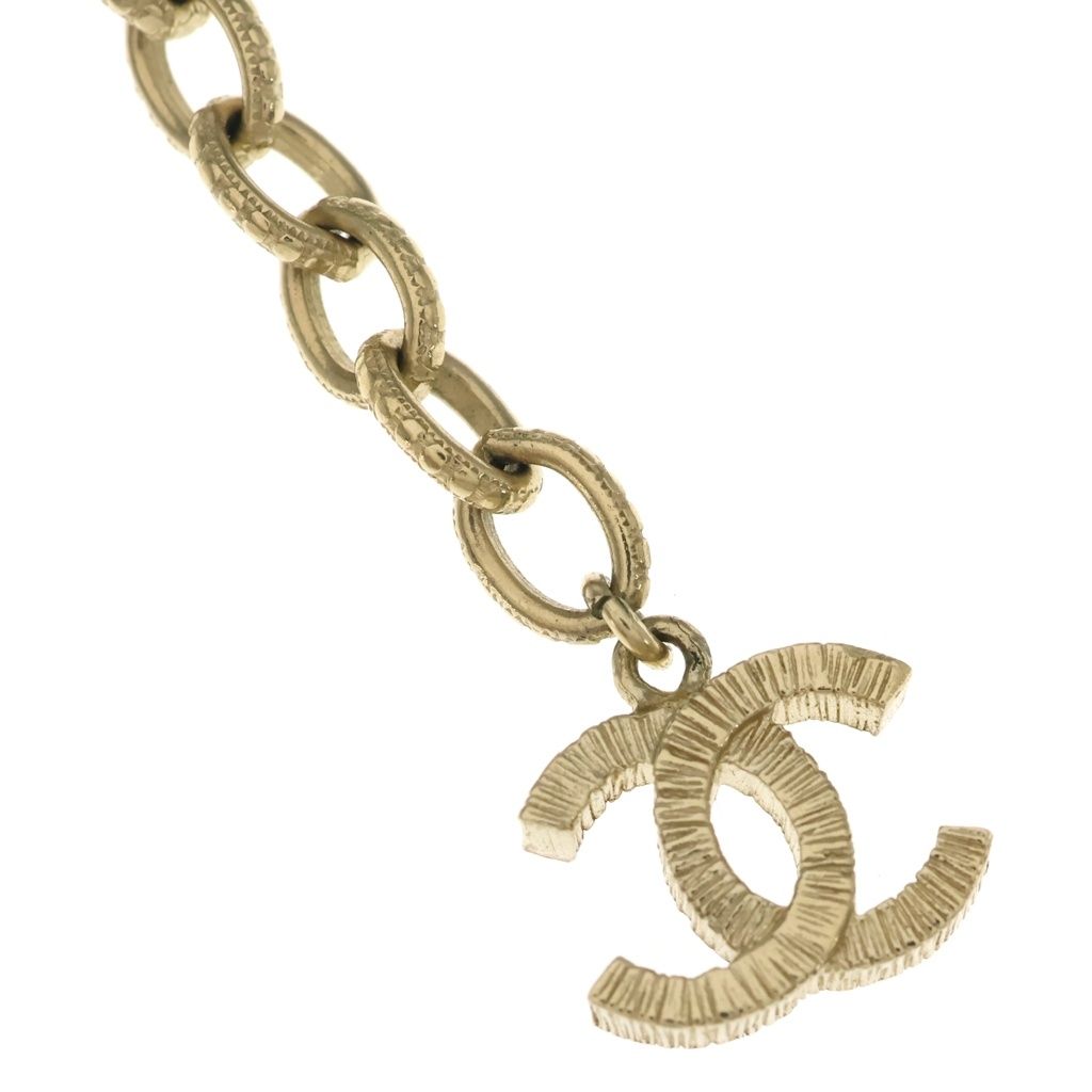 Chanel CC Logo Pearl Necklace White Gold — view 6
