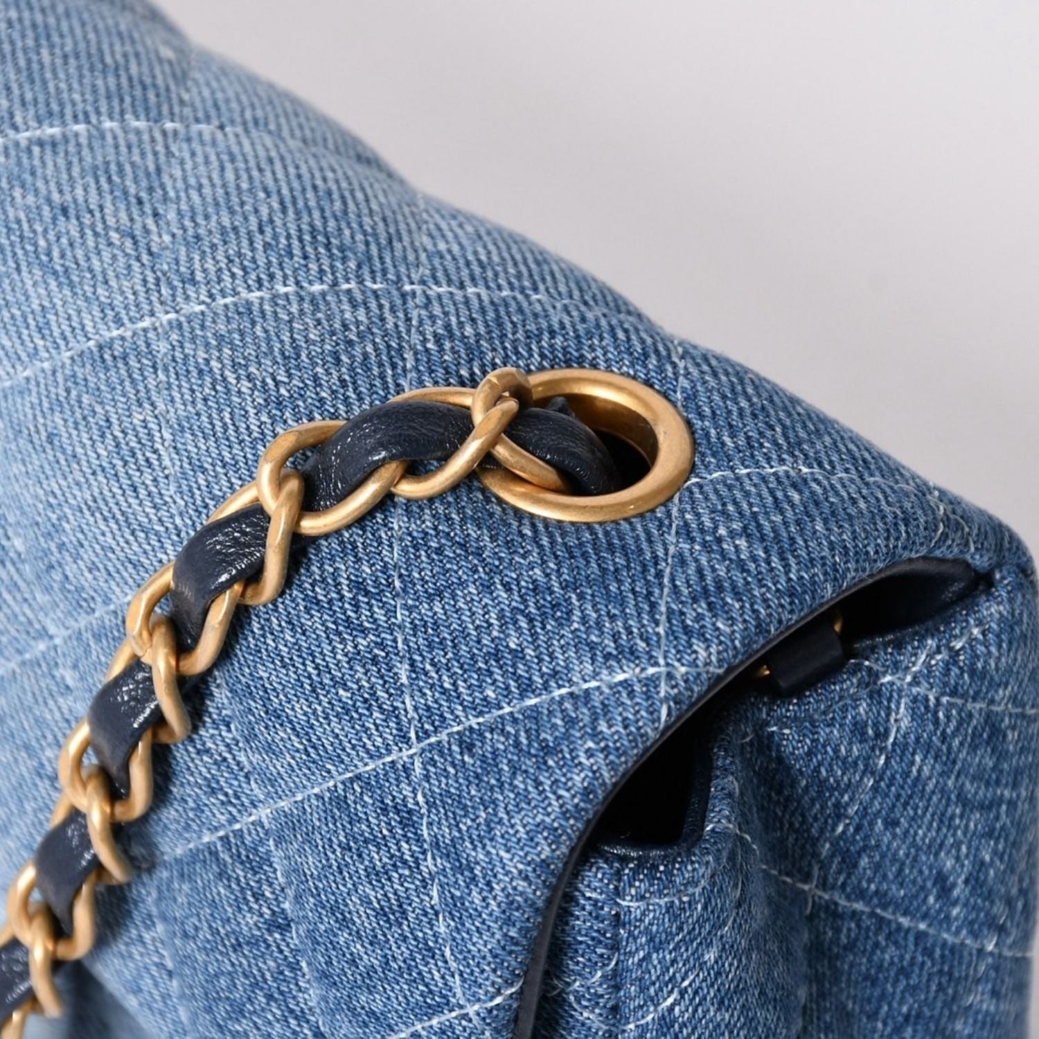 Chanel Mini Quilted 20 CC Logo Gradient Denim Chain Shoulder Bag Stand Blue — view 5
