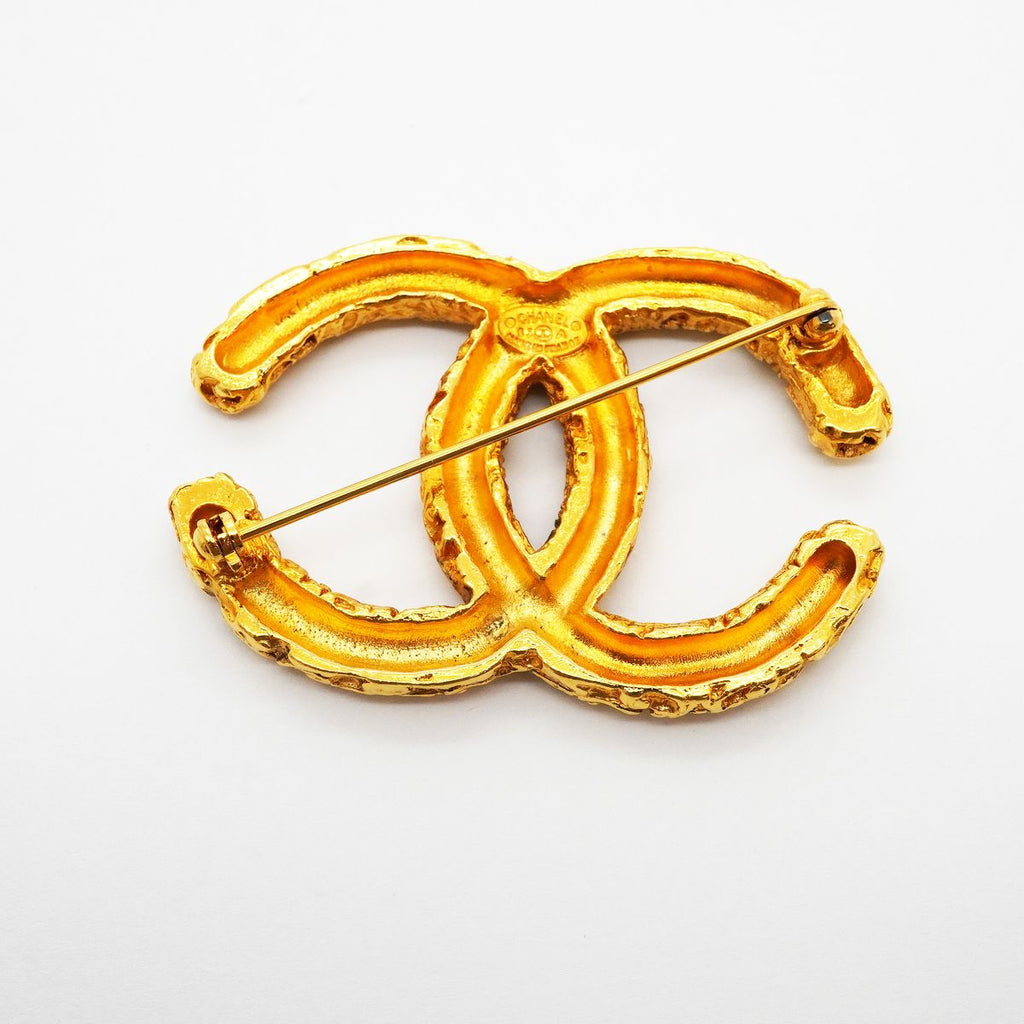 Chanel Brooch Vintage CC Logo Lava Motif Gold Plated — view 5