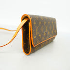 Louis Vuitton Shoulder Bag Monogram Pochette Twin GM Brown — view 2