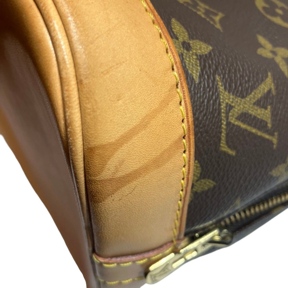 Louis Vuitton Alma Monogram Handbag Canvas — view 6