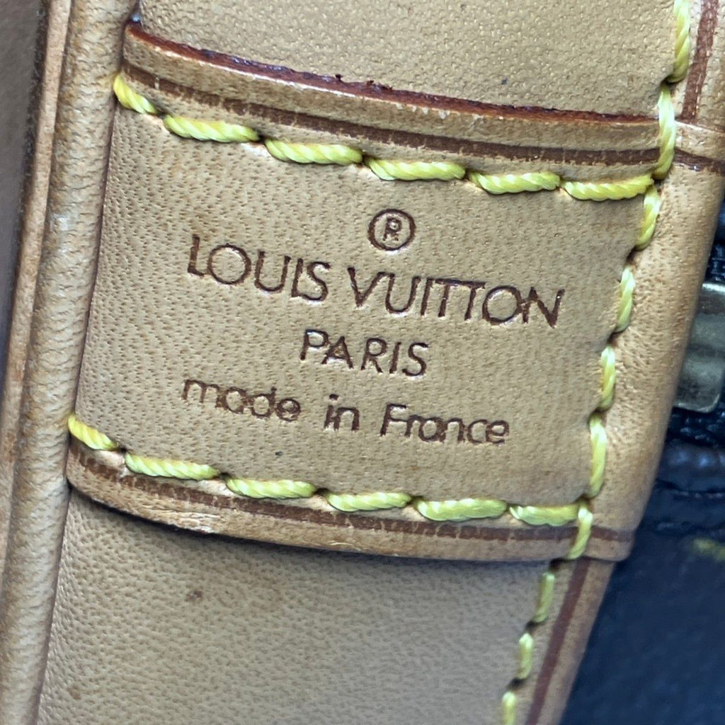 Louis Vuitton Alma Monogram Handbag Canvas — view 4