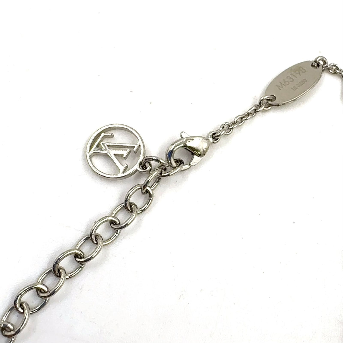 Louis Vuitton Essential Metal Silver Bracelet — view 6