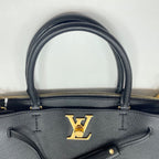 Louis Vuitton Handbag Lockme — view 8