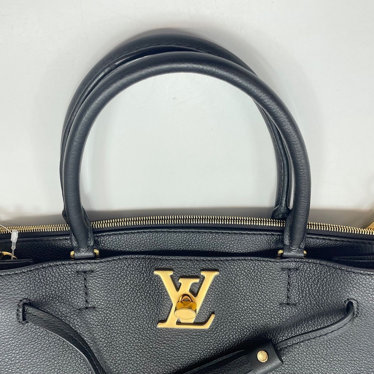 Louis Vuitton Handbag Lockme — view 8