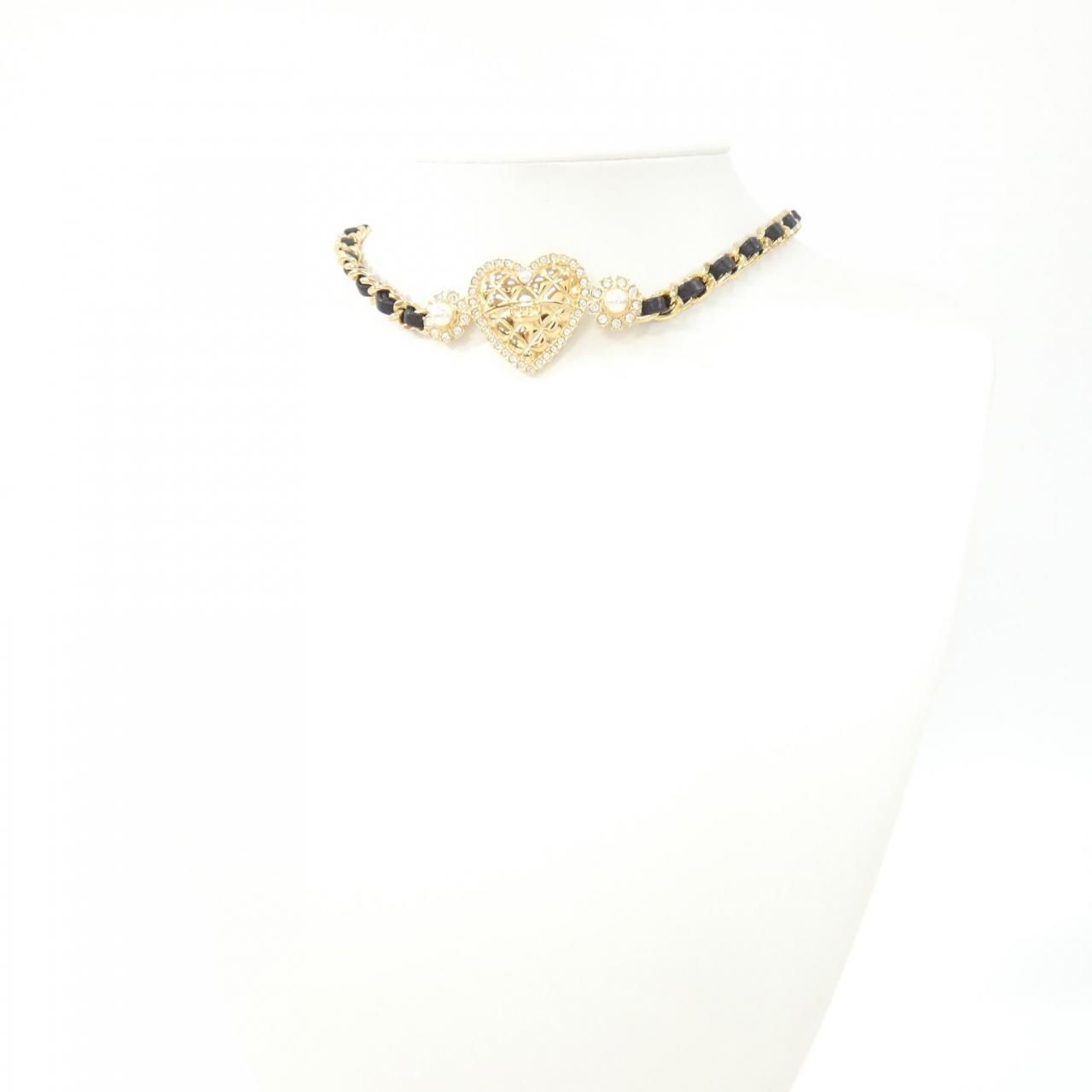 Chanel Choker Necklace Gold — view 5