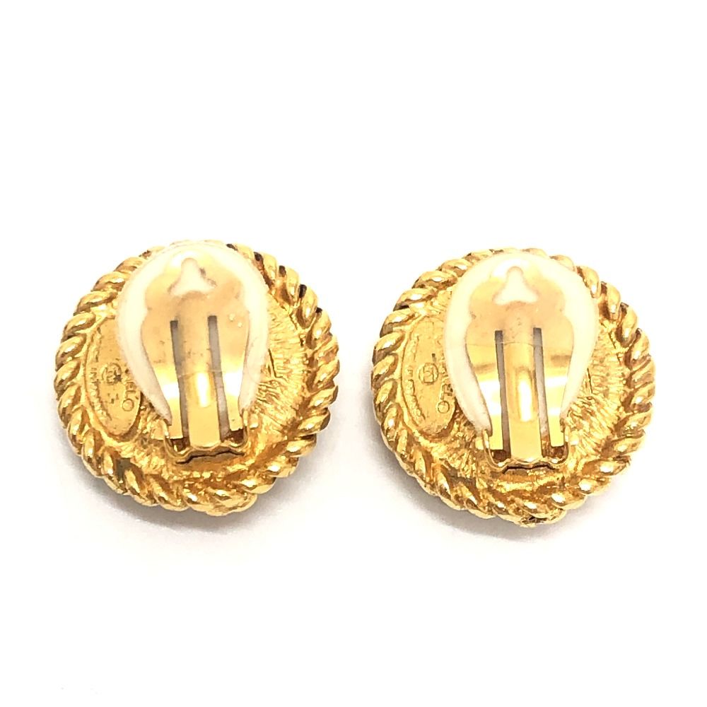 Chanel Earrings CC Logo Metal Gold — view 2