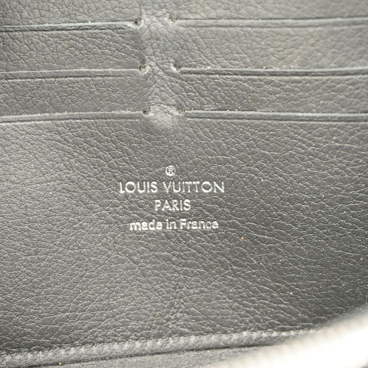 Louis Vuitton Wallet Mahina Zippy Noir — view 4