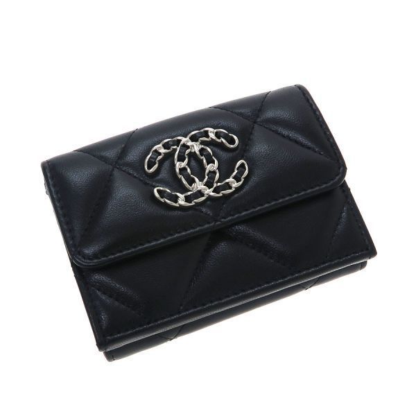 Chanel 19 Trifold Wallet