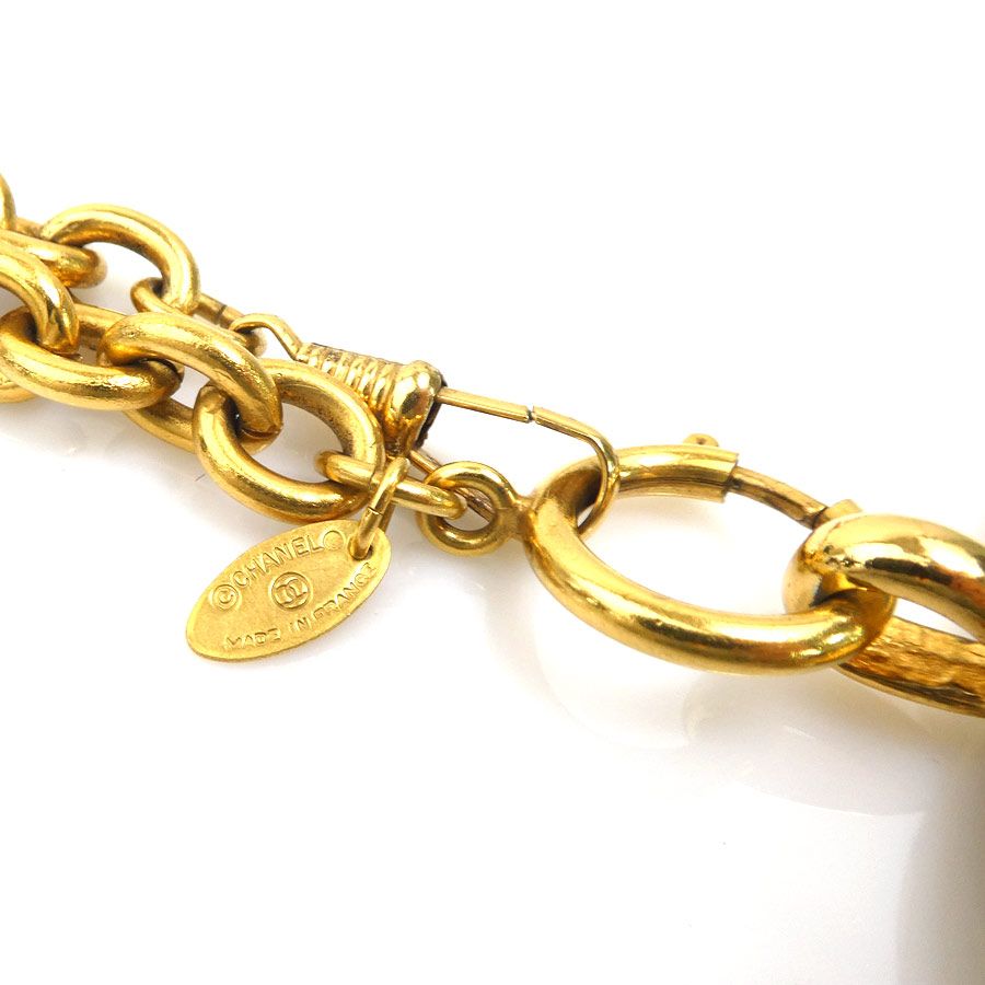 Chanel Necklace CC Logo — view 7