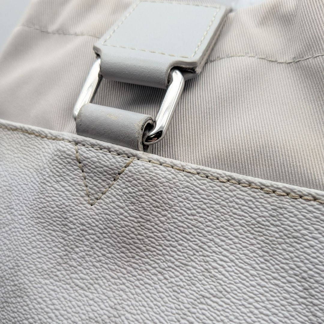 Louis Vuitton Chalk Sling Bag Monogram White Logo — view 6