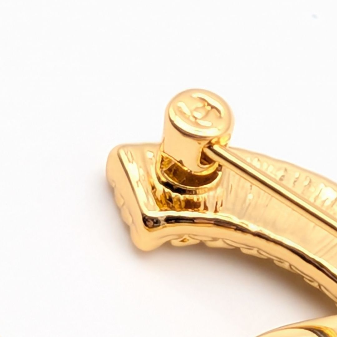 Chanel Brooch CC Logo Gold Black Recent — view 7