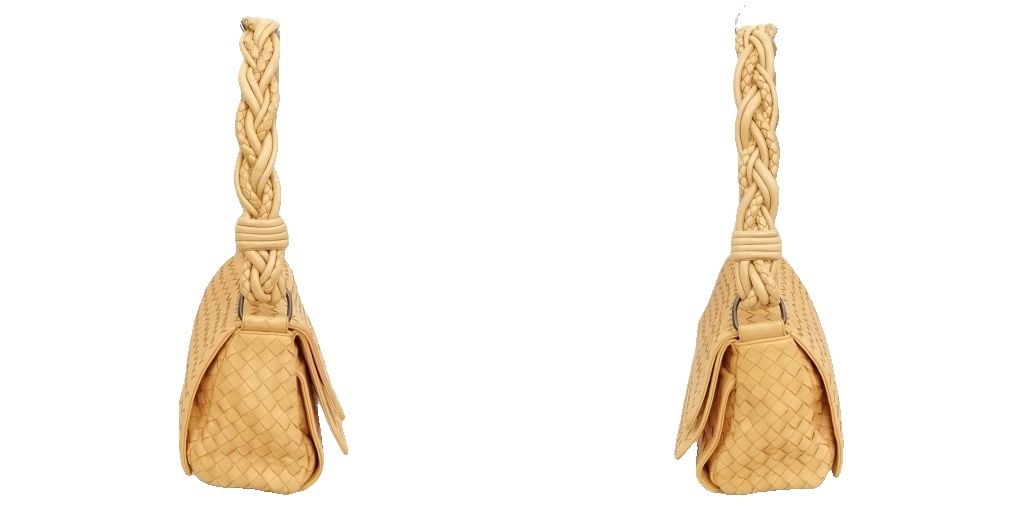 Bottega Veneta Intrecciato Shoulder Bag Beige — view 3