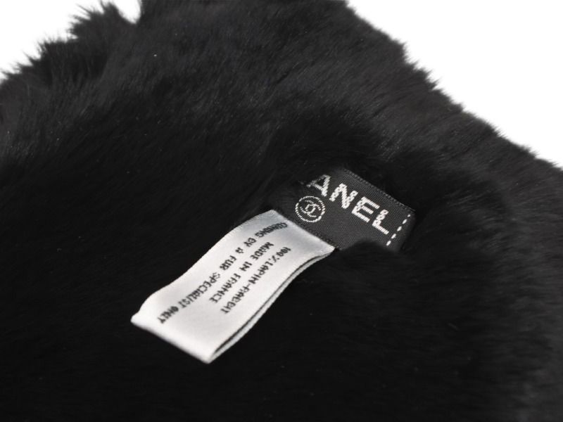 Chanel Big CC Logo Rabbit Neck Warmer Scarf Black White — view 6