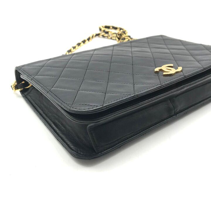 Chanel CC Logo Quilted Push Lock Leather Vintage Chain Shoulder Bag Black — view 5
