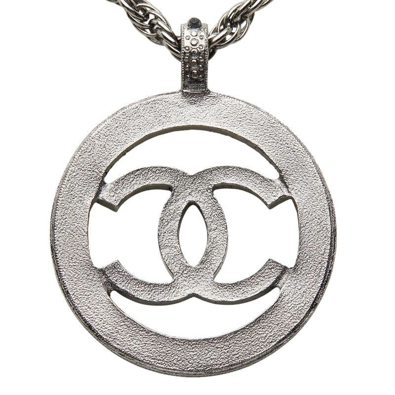 Chanel CC Logo Round Chain Pendant Black Metal — view 3