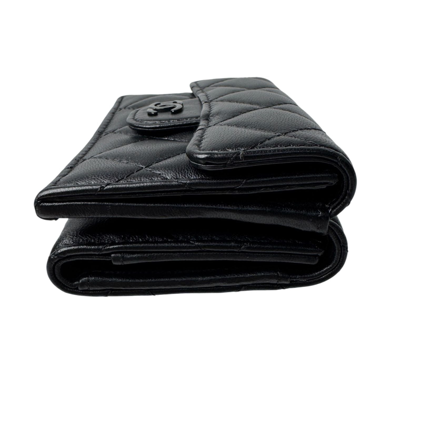 Chanel Quilted CC Logo Compact Wallet So Black — view 4