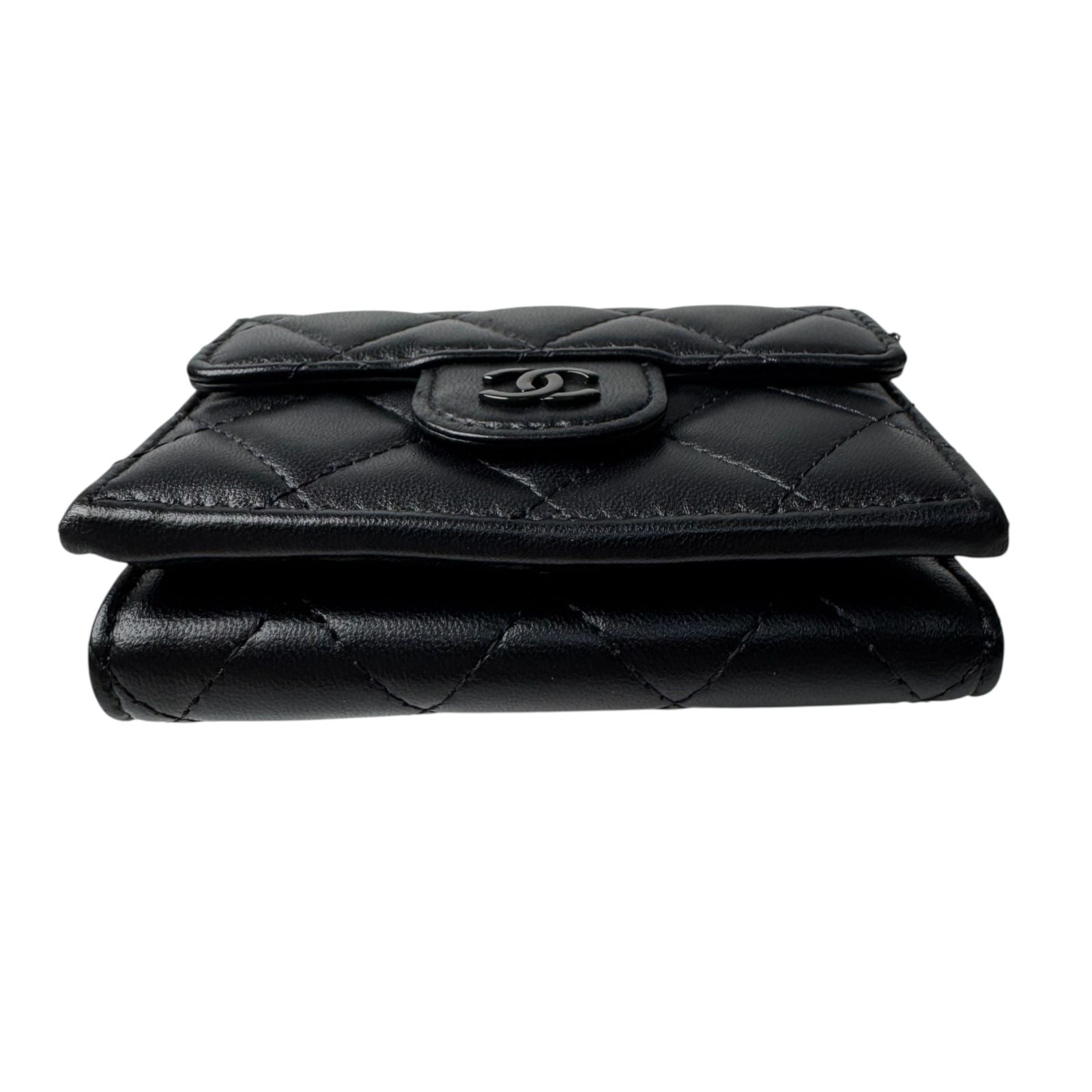 Chanel Quilted CC Logo Compact Wallet So Black — view 5
