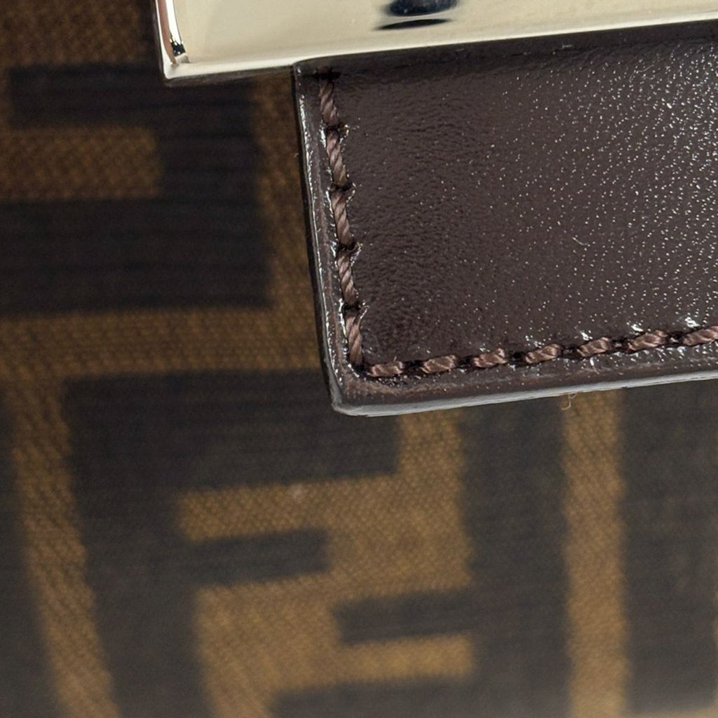 Fendi Shoulder Bag Zucca Pattern Canvas Brown — view 4