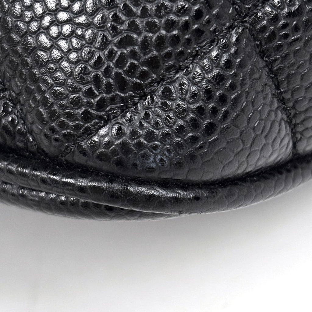 Chanel Reissue Tote Handbag CC Logo Caviar Leather Black — view 4