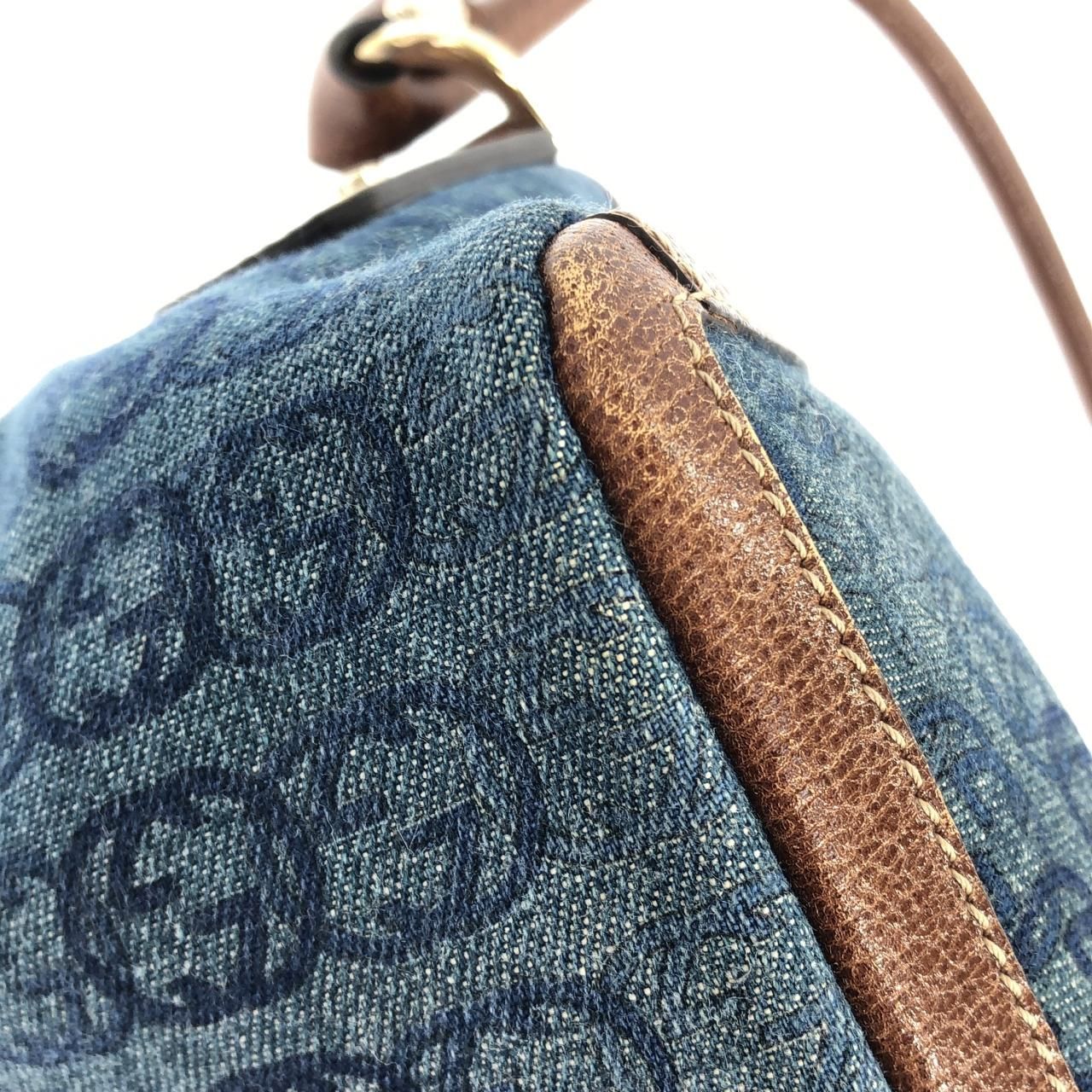 Gucci Vintage Shoulder Bag — view 4