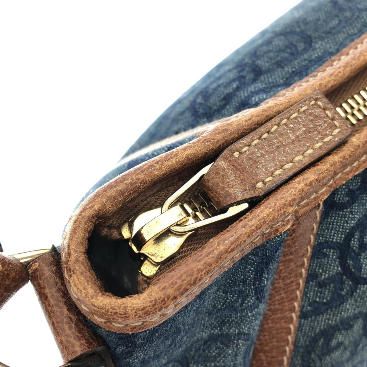 Gucci Vintage Shoulder Bag — view 5