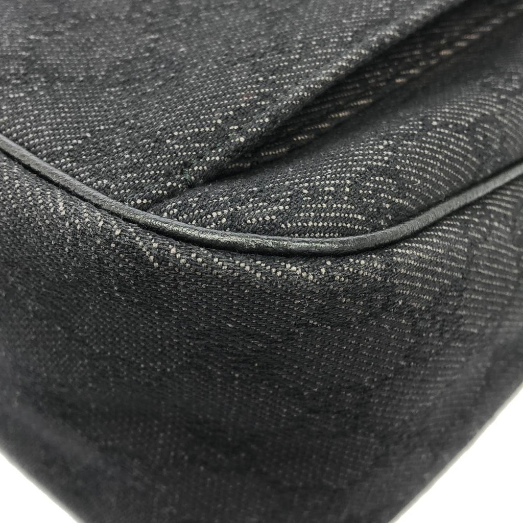 Gucci Vintage Shoulder Bag — view 3