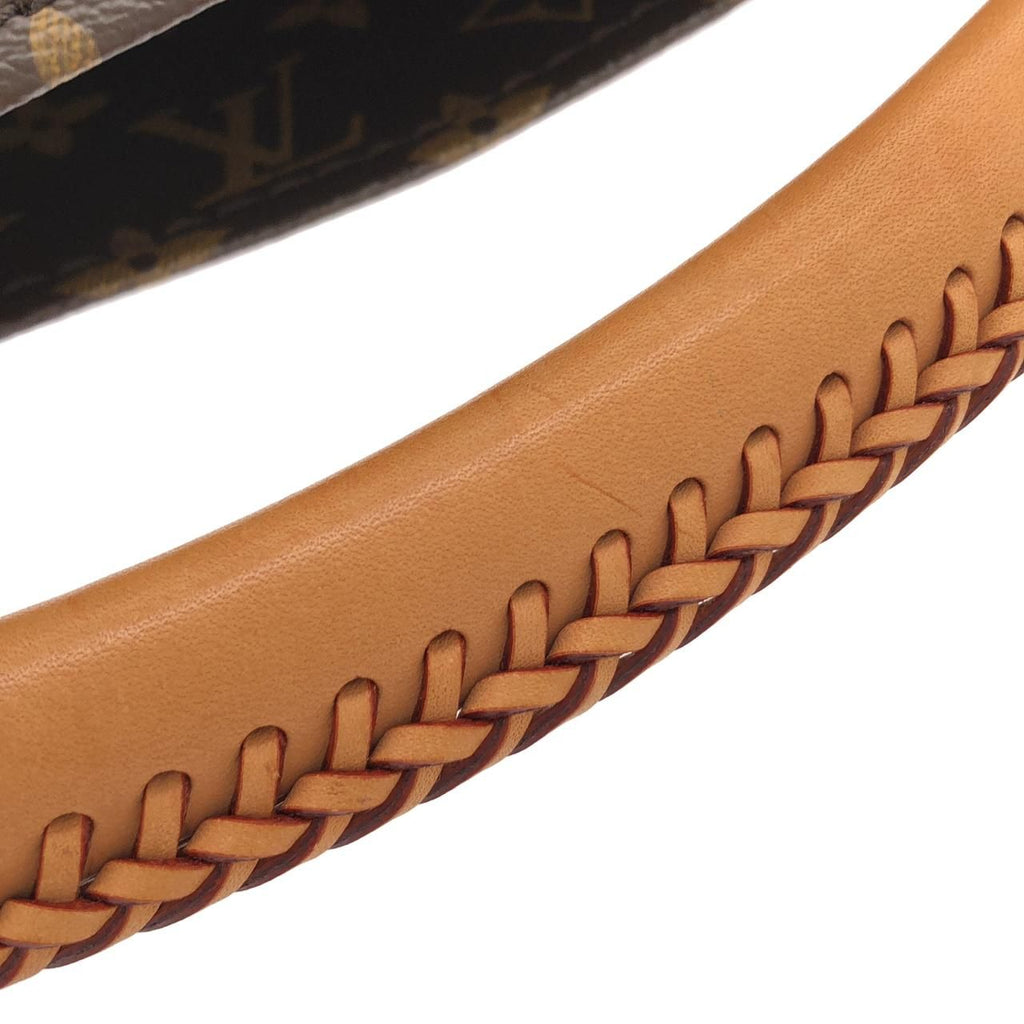 Louis Vuitton Monogram Artsy MM Shoulder Bag — view 7