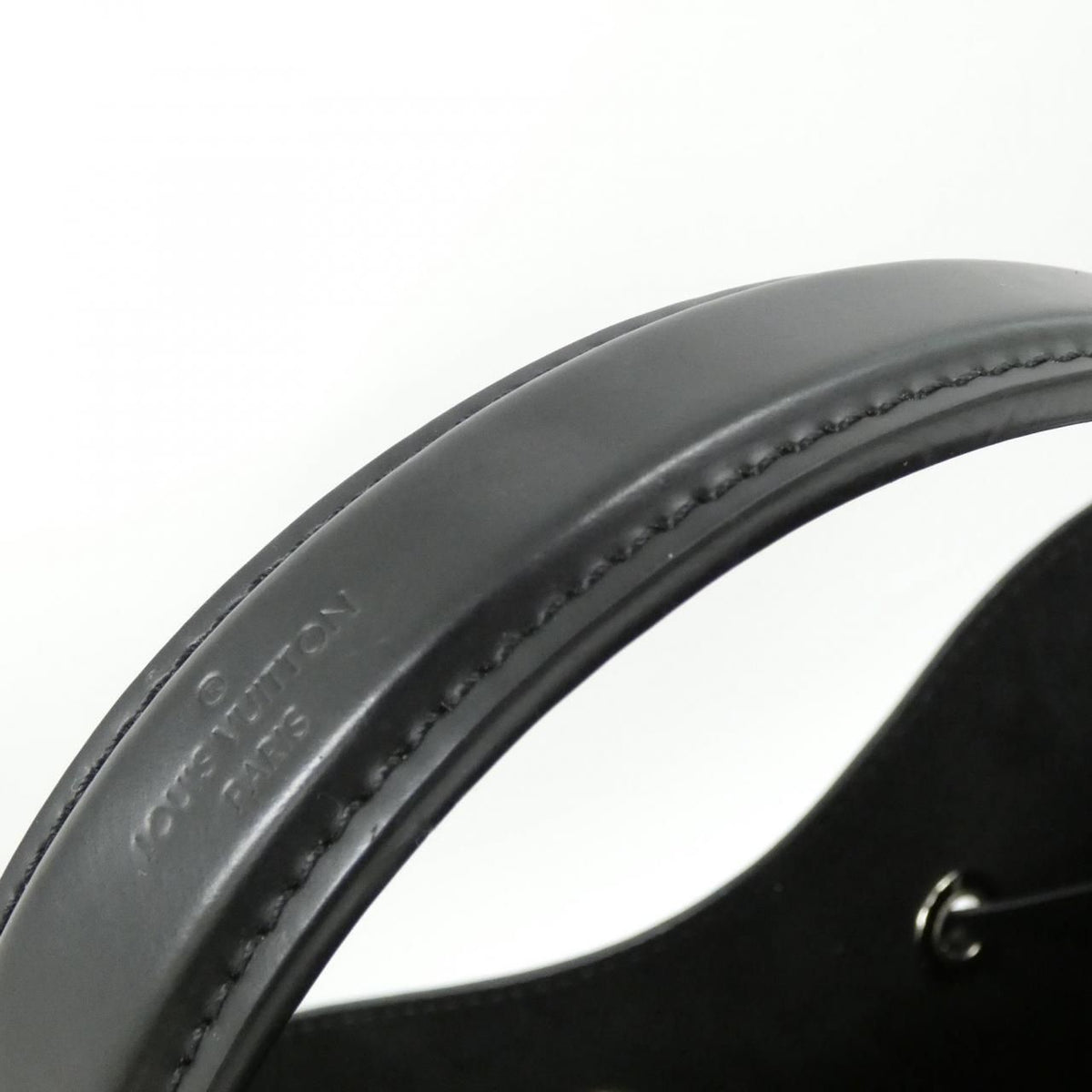 Louis Vuitton Epi Neo Noe Shoulder Bag — view 7