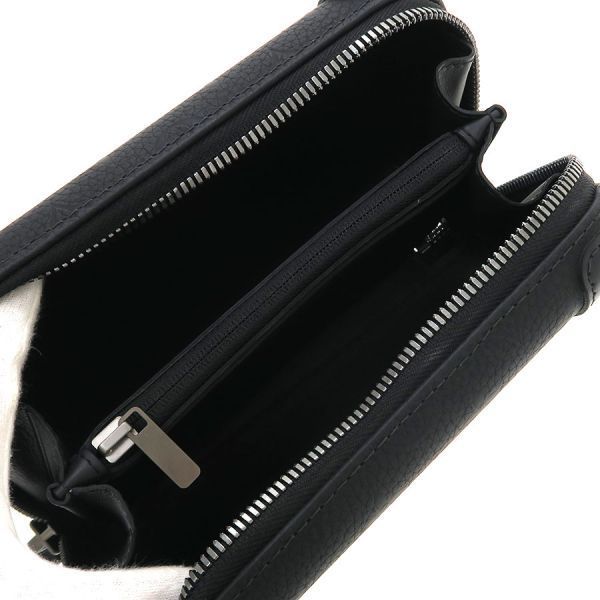 Louis Vuitton Horizon Clutch — view 2