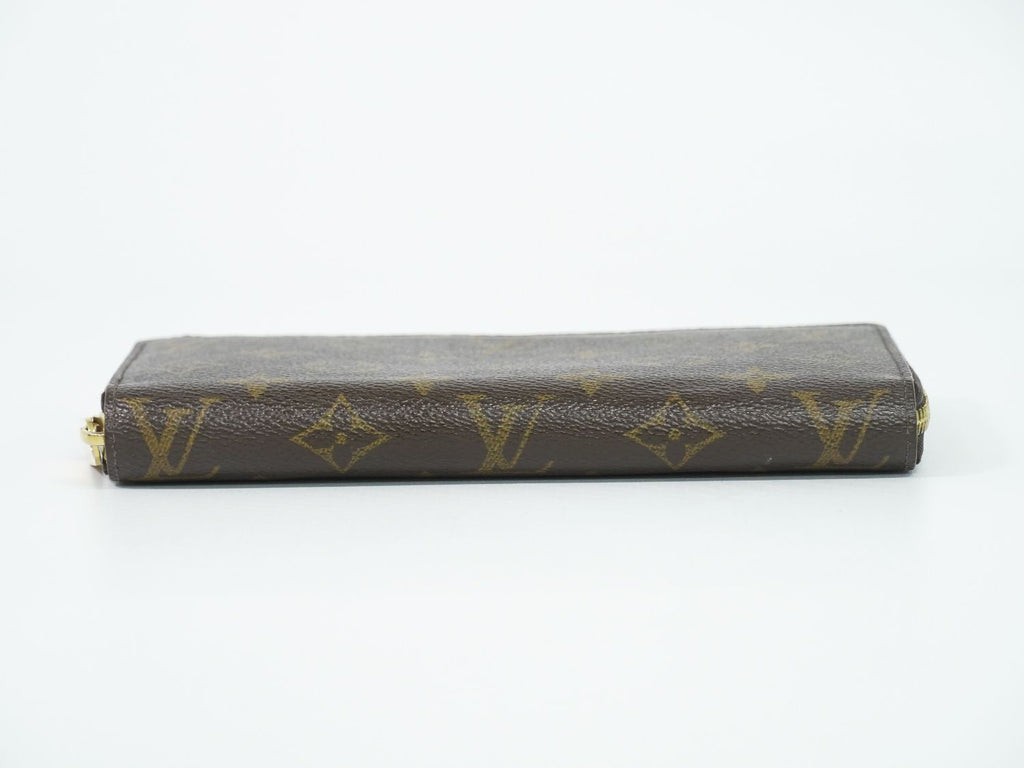 Louis Vuitton LV Vintage Wallet — view 3
