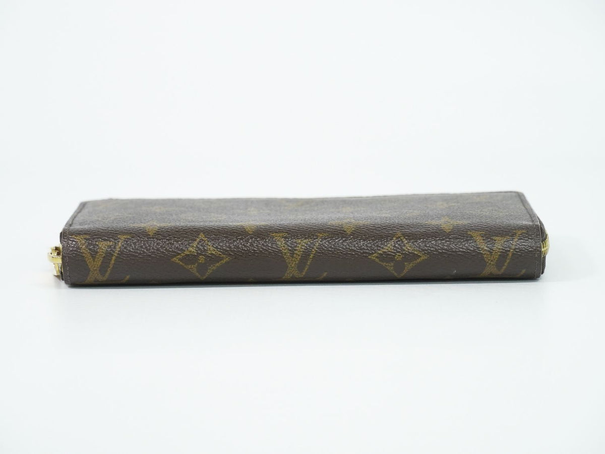 Louis Vuitton LV Vintage Wallet — view 3