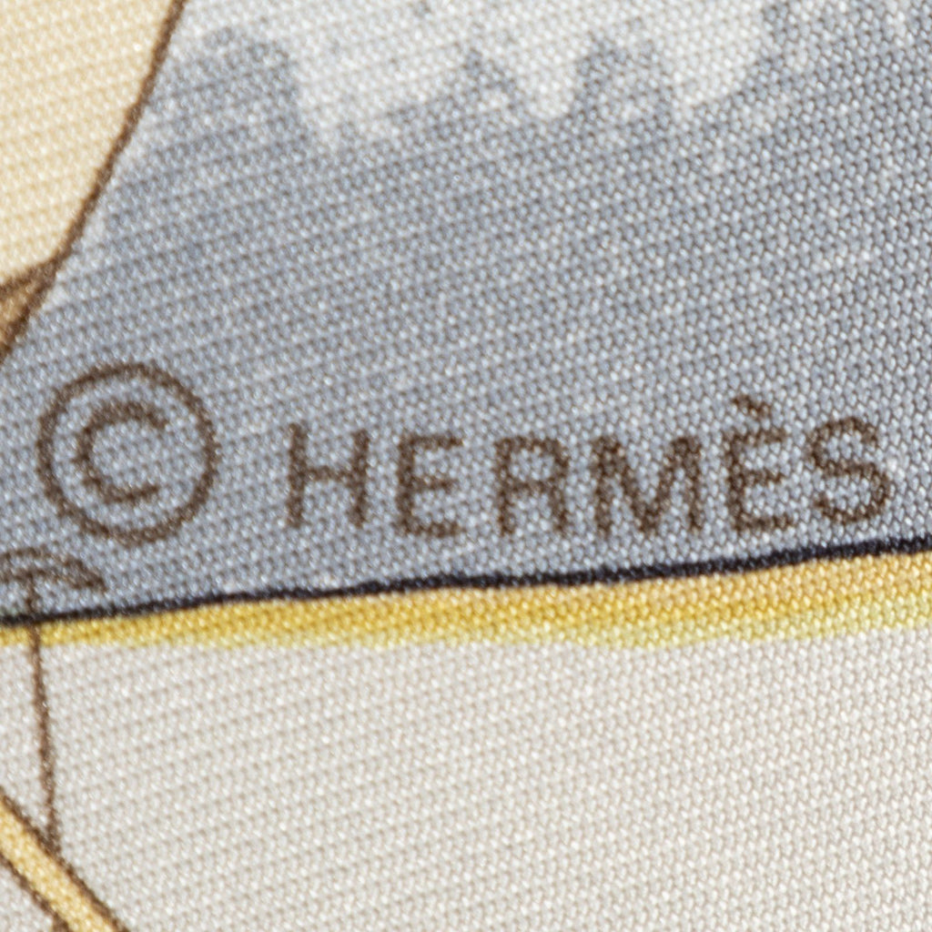 Hermes Scarf Light Green Goldtwill Silk — view 4