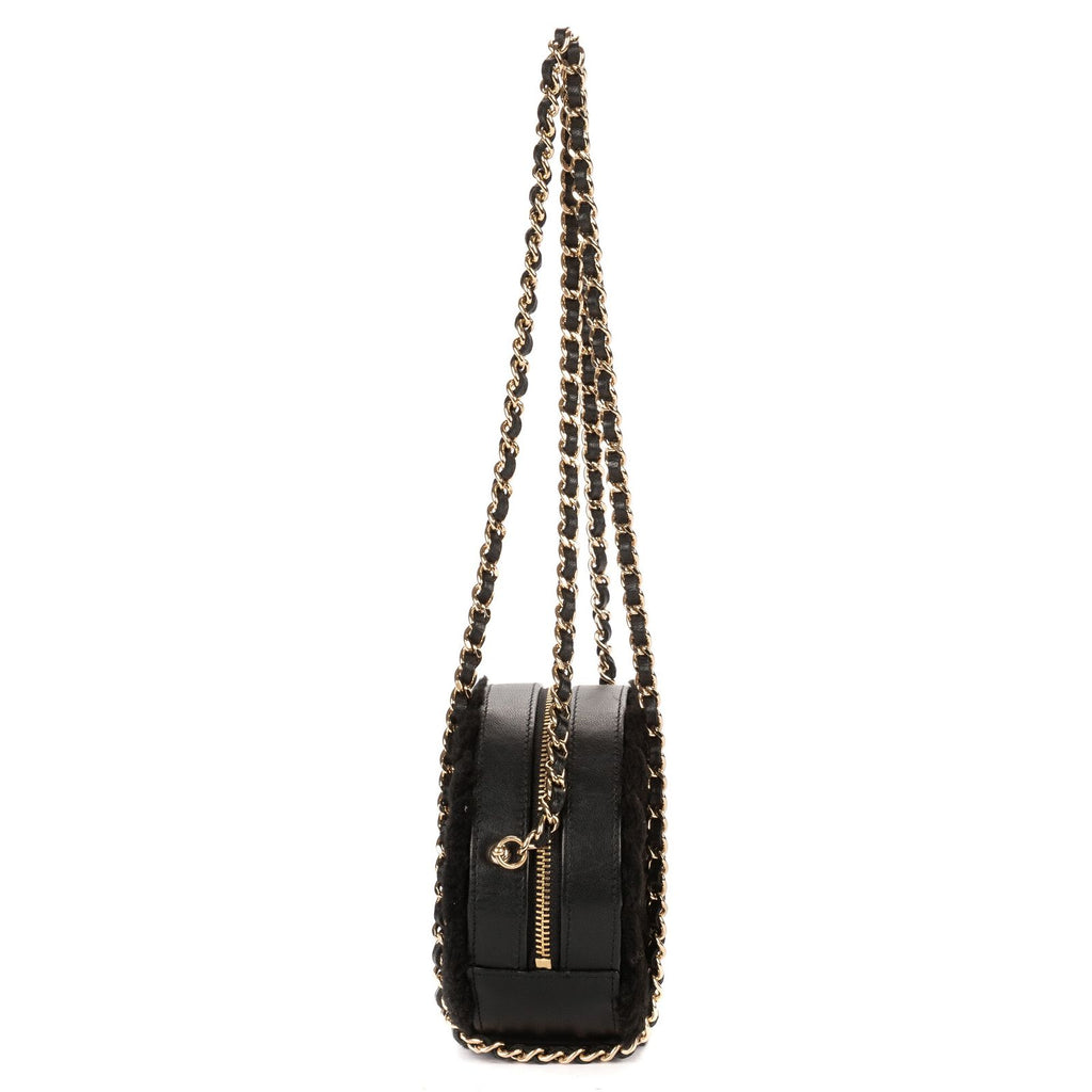 Chanel CC Shearling Chevron Round Crossbody Black Canvasa — view 3