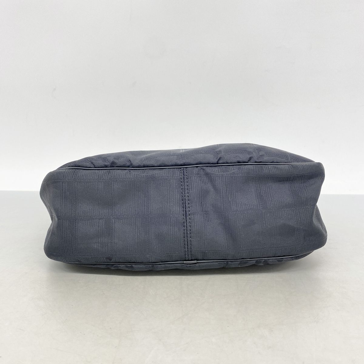 Chanel Shoulder Bag New Travel Nylon Black Gold — view 3