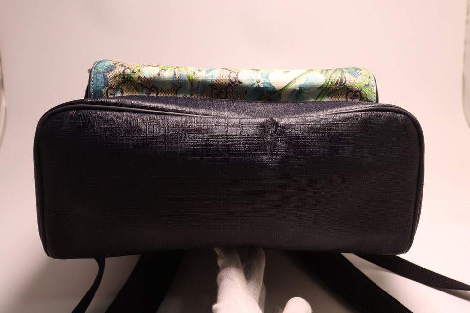Gucci GG Supreme Blooms Backpack — view 3