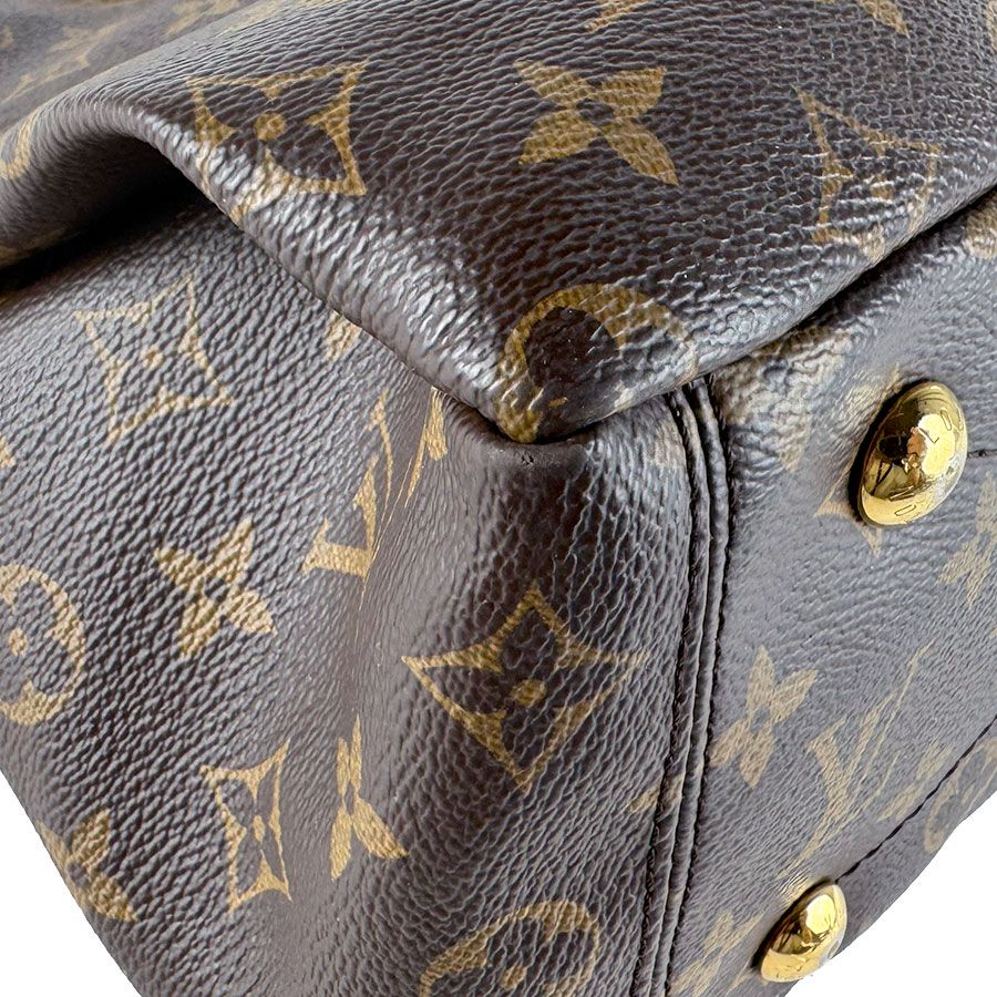 Louis Vuitton Shoulder Bag Pallas — view 8