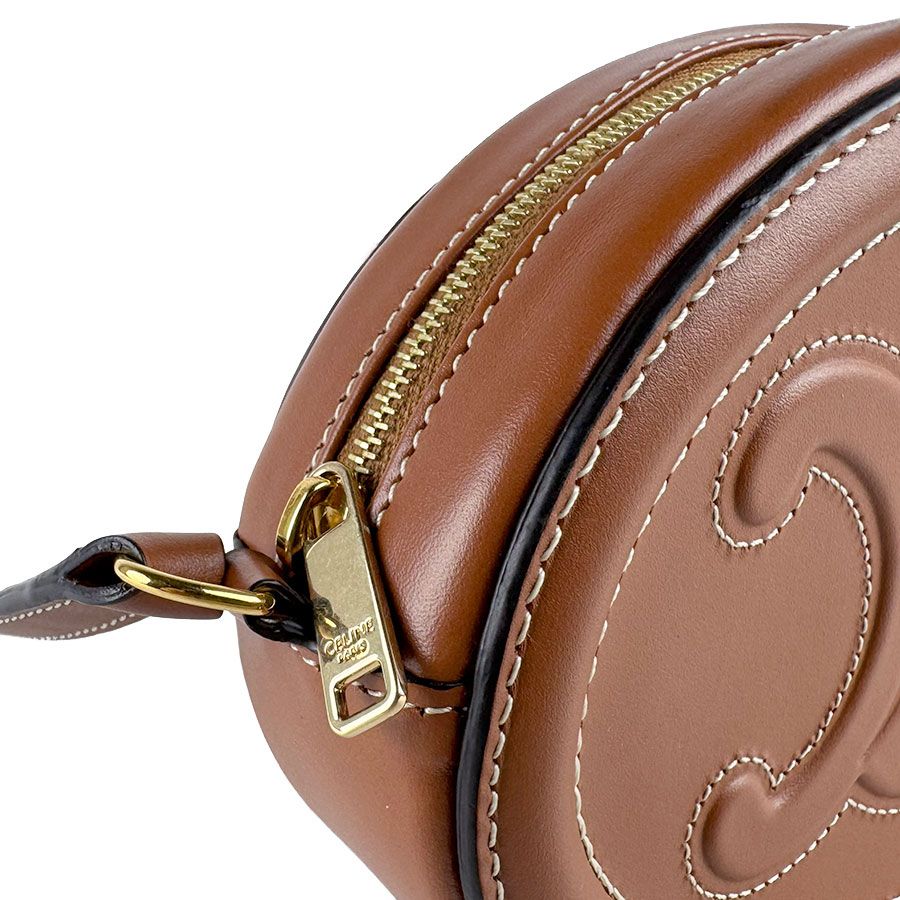 Celine Shoulder Bag Oval Purse Cuir Triomphe — view 6