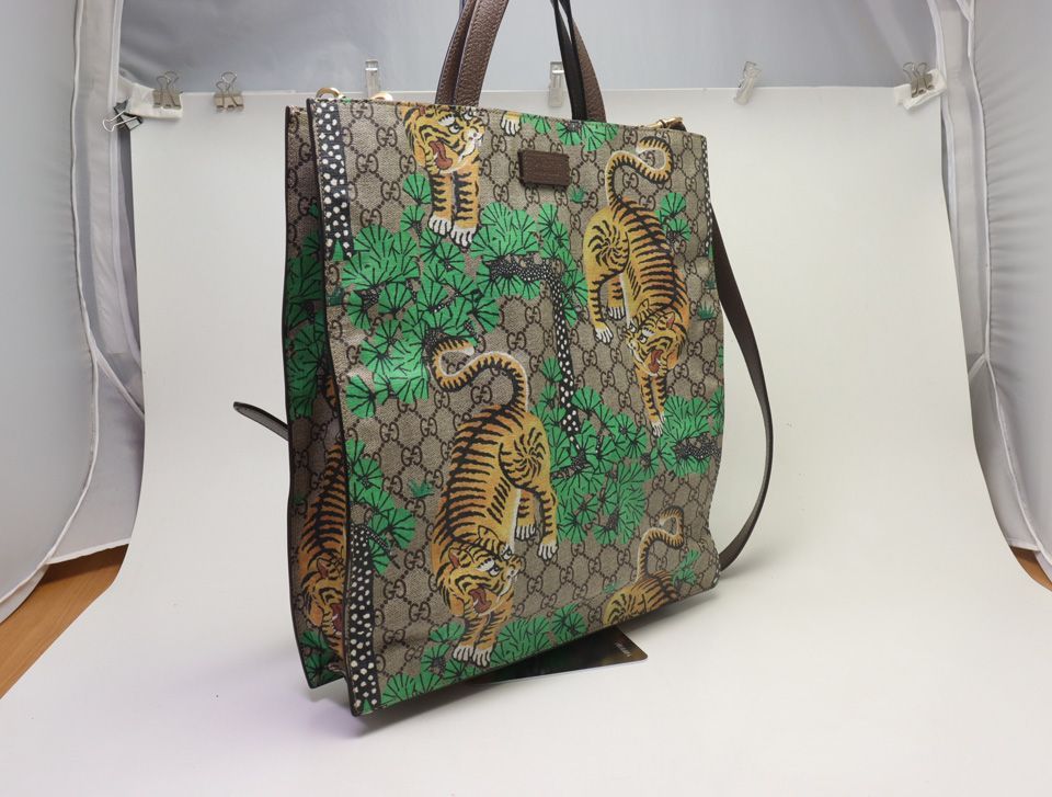 Gucci GG Supreme Bengal 2-Way Tote Bag — view 4
