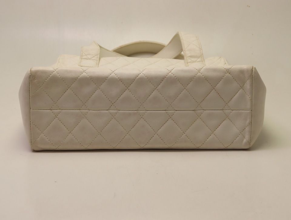 Chanel Jumbo CC Logo Lambskin White Handbag — view 3