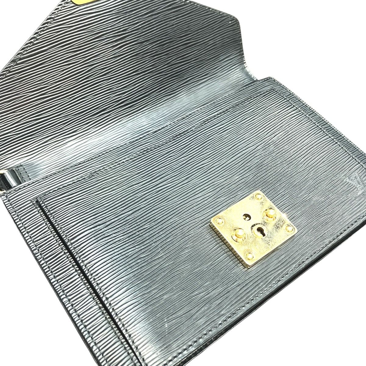 Louis Vuitton Series Dragonne Clutch Epi Leather — view 8