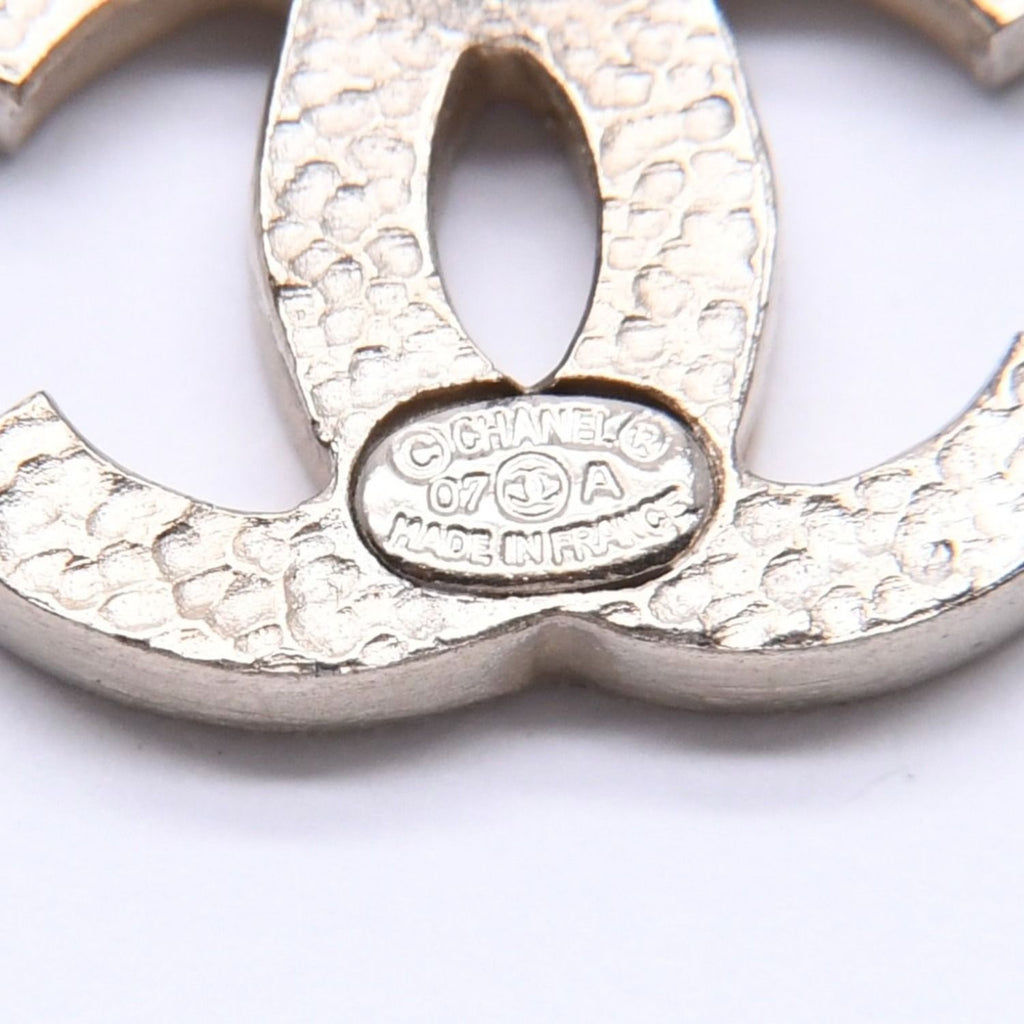Chanel Earrings CC Logo Gold Glitter 07 — view 8