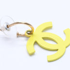 Chanel CC Logo Hoop Earrings 03 Metal Gold Plated Yellow — view 4