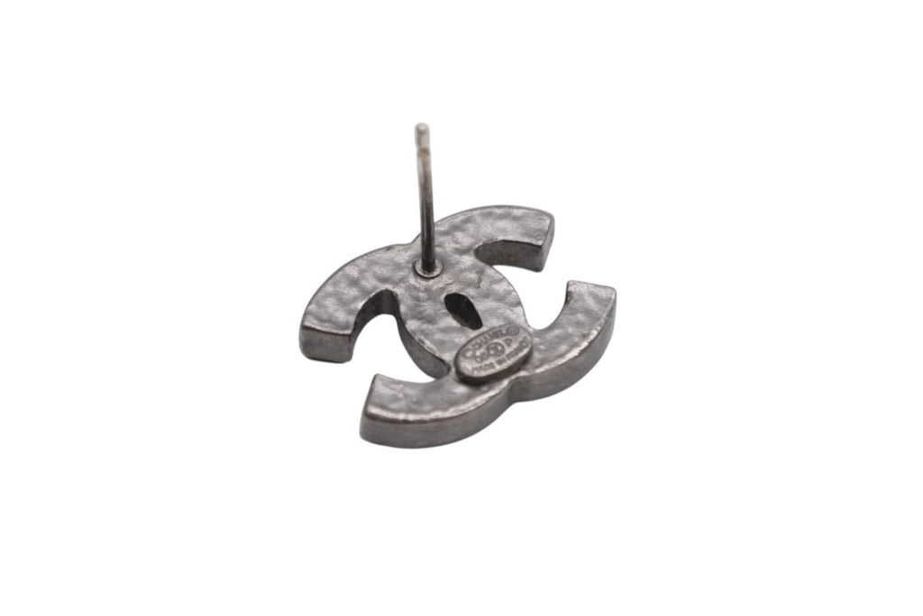 Chanel CC Logo Earrings 05 Metal Enamel Rhinestone Silver — view 4