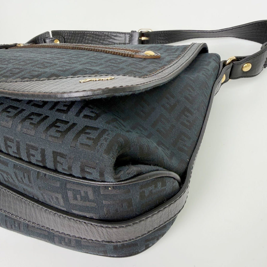 Fendi FF Zucca Front Zip Messenger Shoulder Bag Canvas Leather Black Gold — view 7