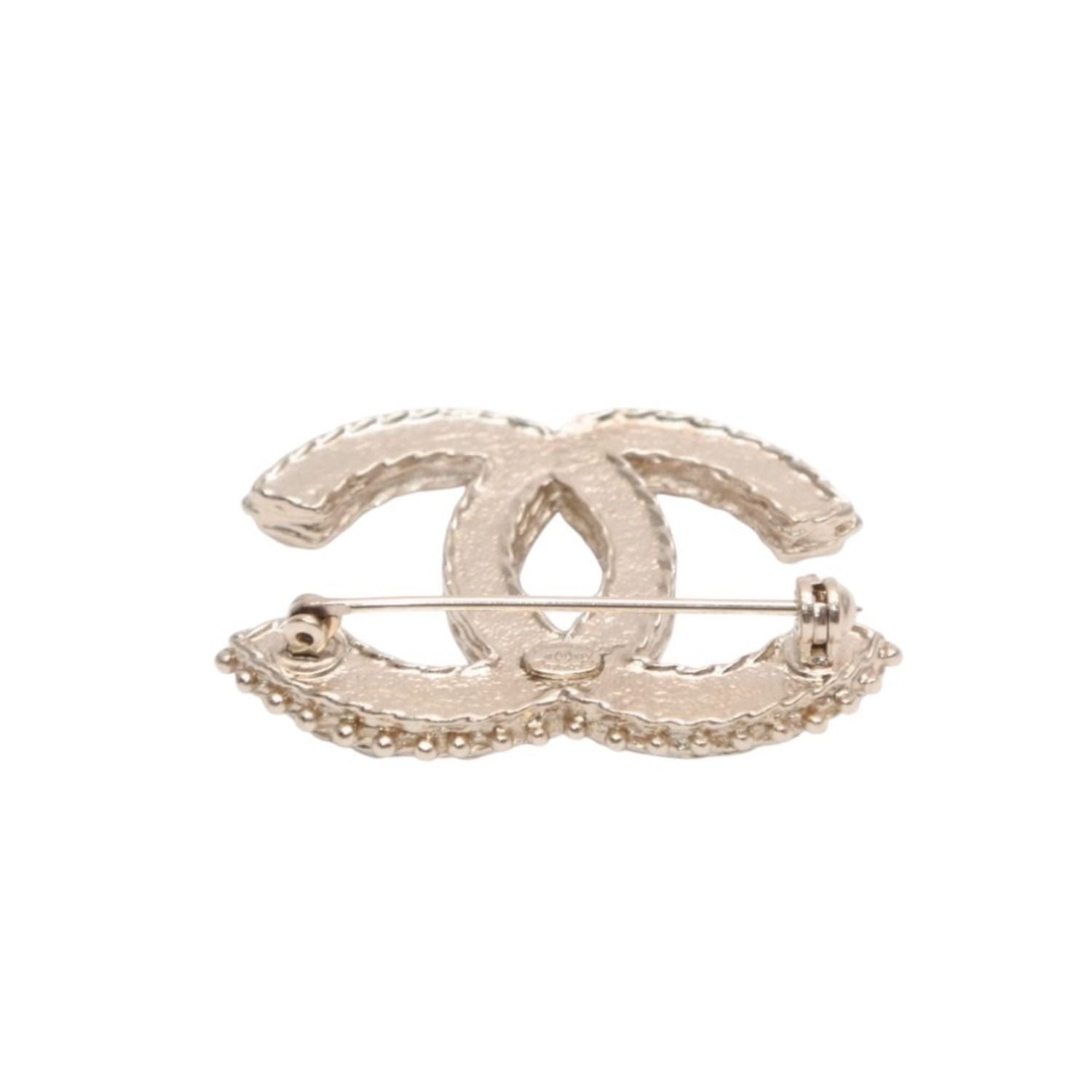 Chanel Costume Line CC Logo Brooch Gold Rhinestone — view 3