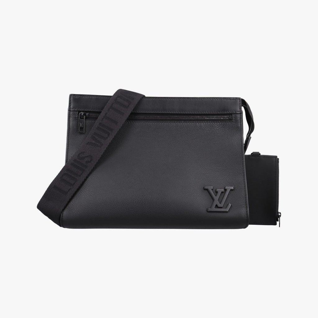 Louis Vuitton Messenger Voyage Noir Aerogram