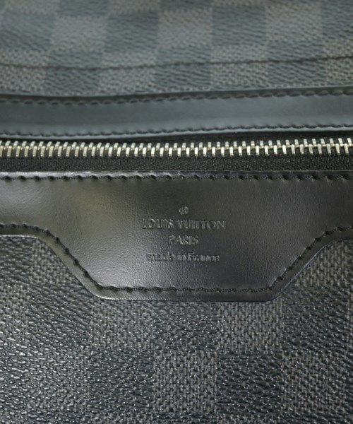 Louis Vuitton Damier Graphite Renzo Messenger Bag — view 7