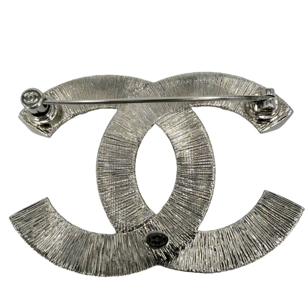 Chanel Brooch CC Logo Rhinestone Silver — view 2