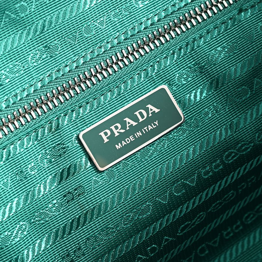 Prada Shoulder Bag Signeau — view 6